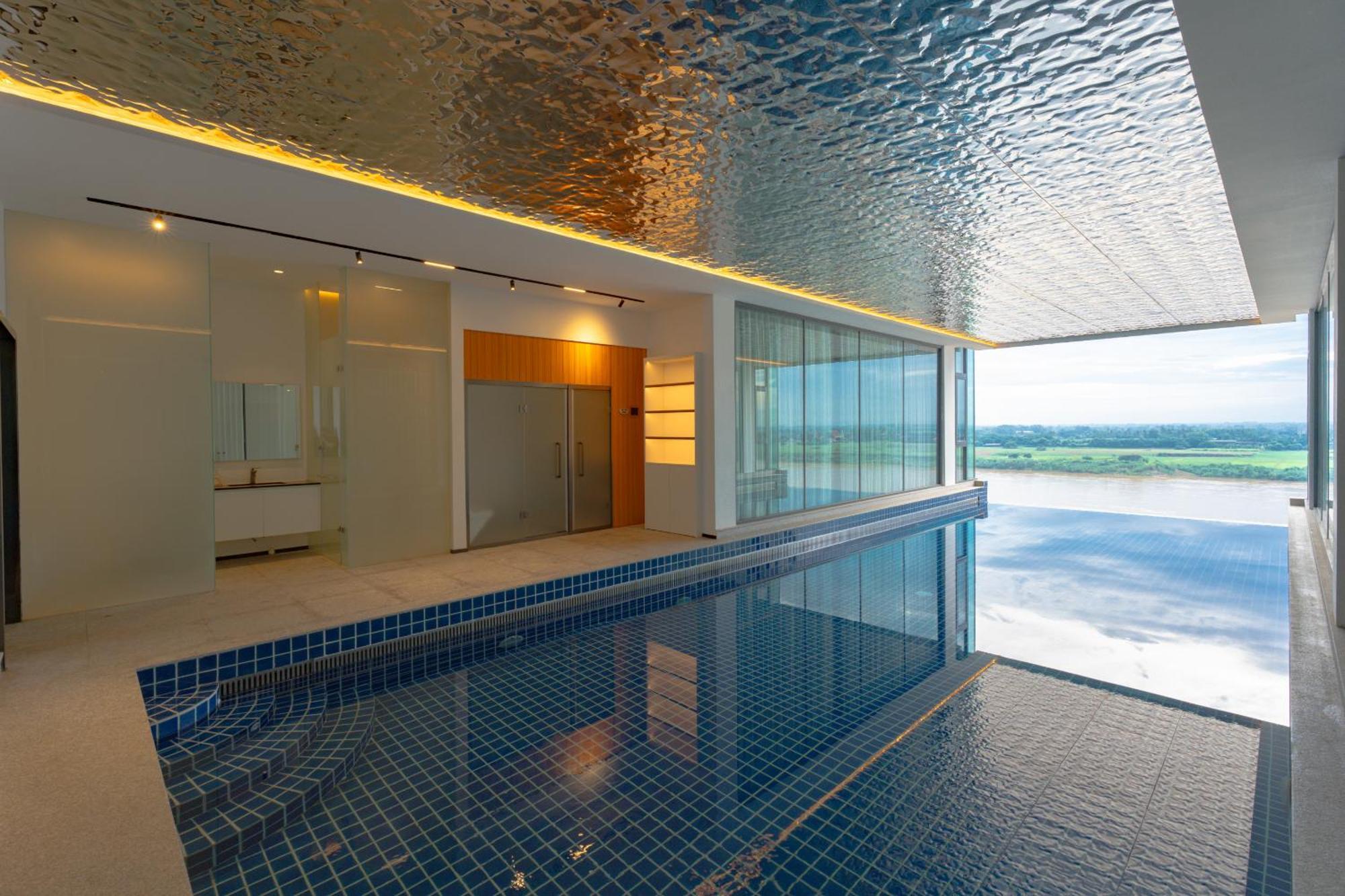 One Riviera Hotel And Residences Ban Souanmone Exterior foto