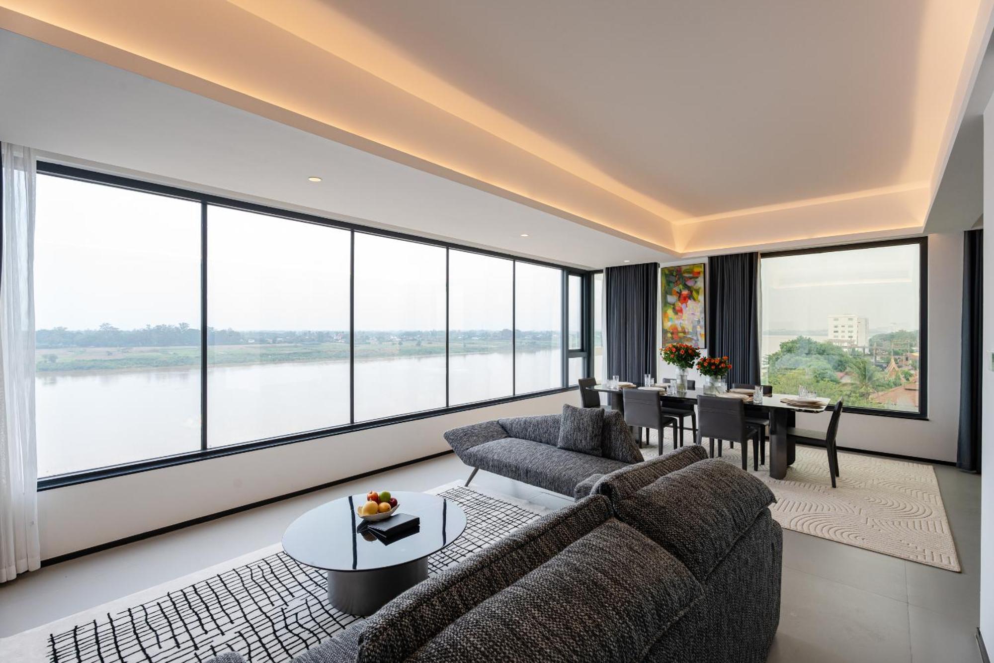 One Riviera Hotel And Residences Ban Souanmone Exterior foto